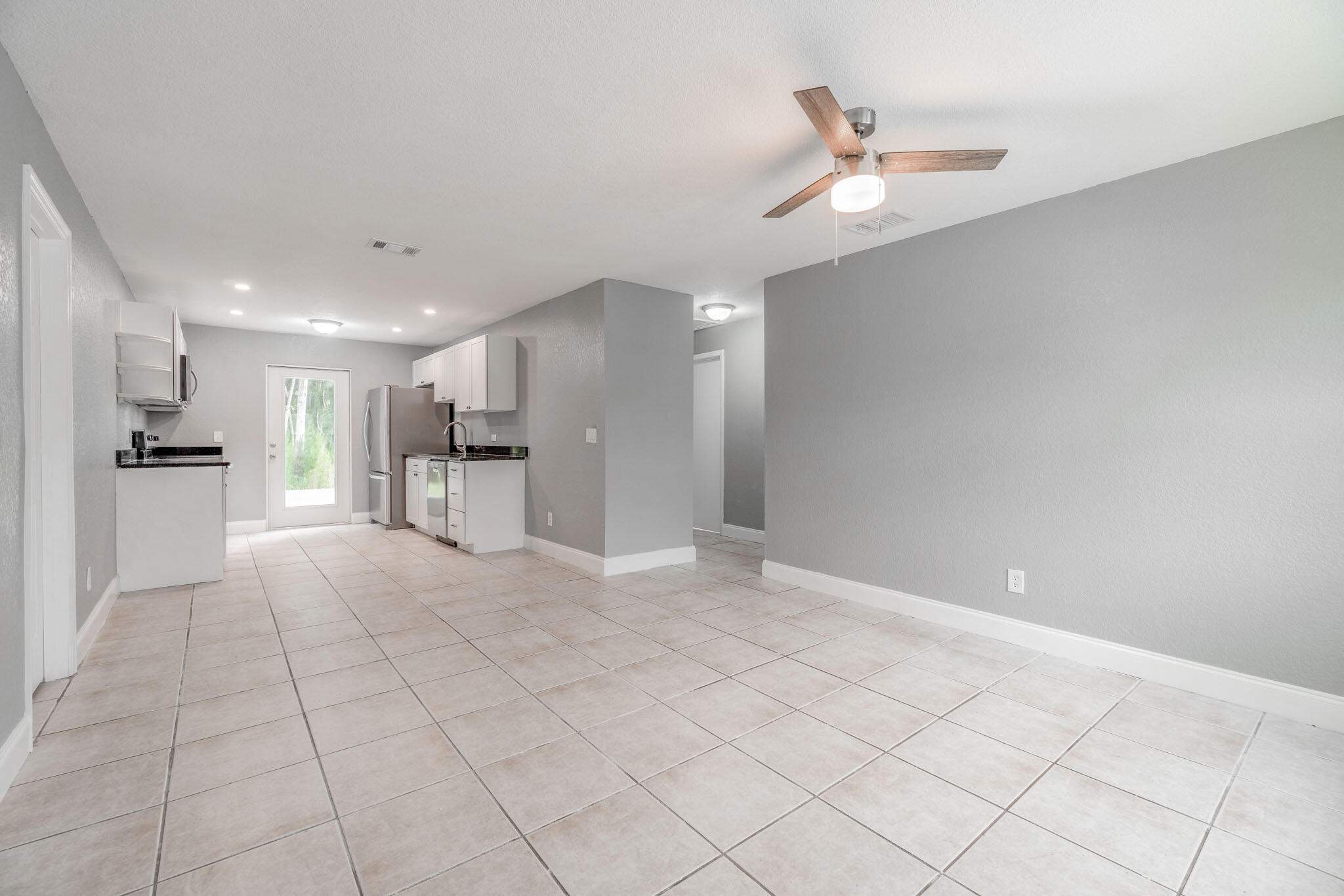 3763 Southeast Dixie Ross Street, Unit 2 Stuart, FL 34997 - Photo 5 of 24 DSC00294-HDR-2