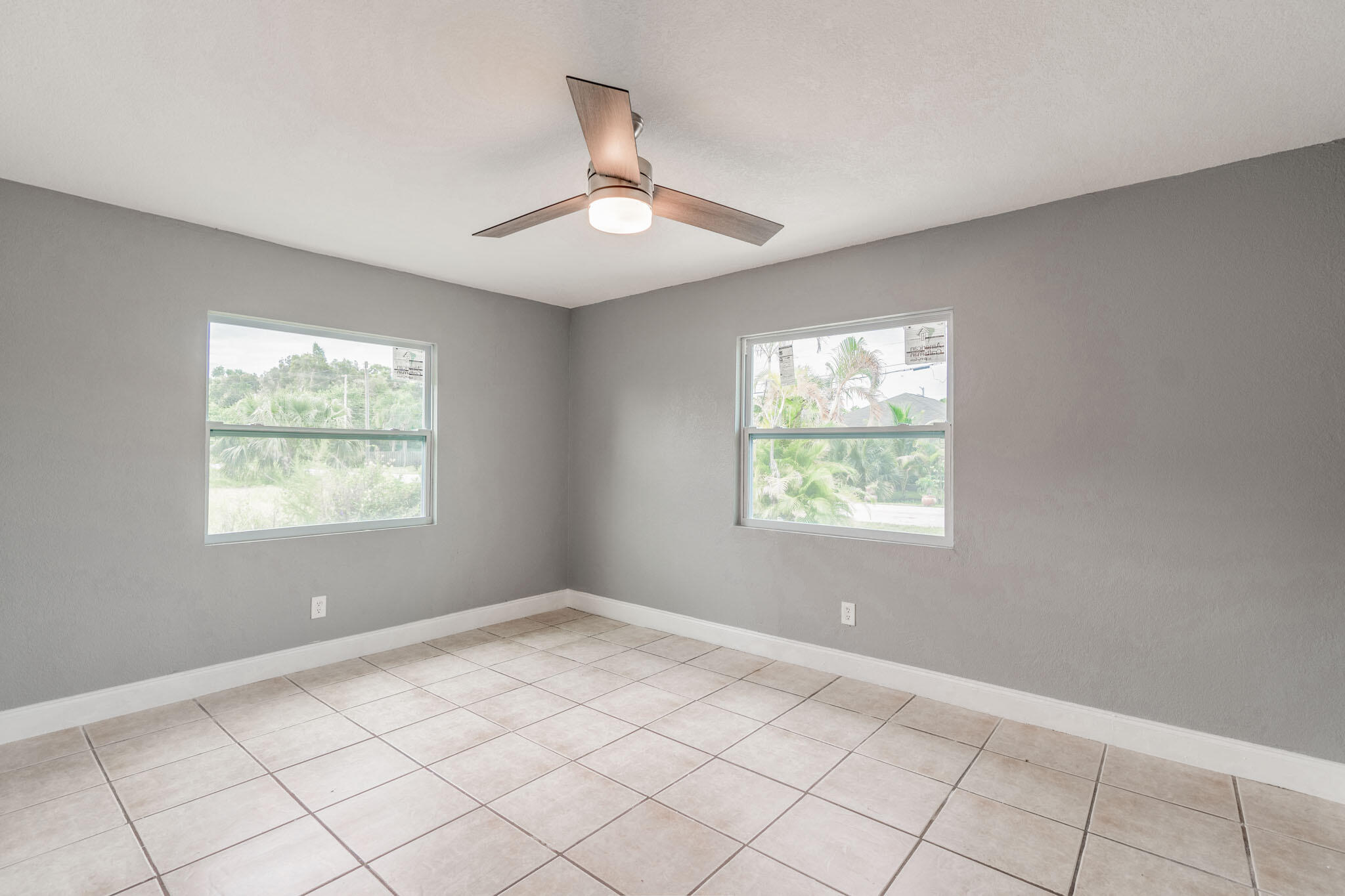 3763 Southeast Dixie Ross Street, Unit 2 Stuart, FL 34997 - Photo 8 of 24 DSC00264-HDR