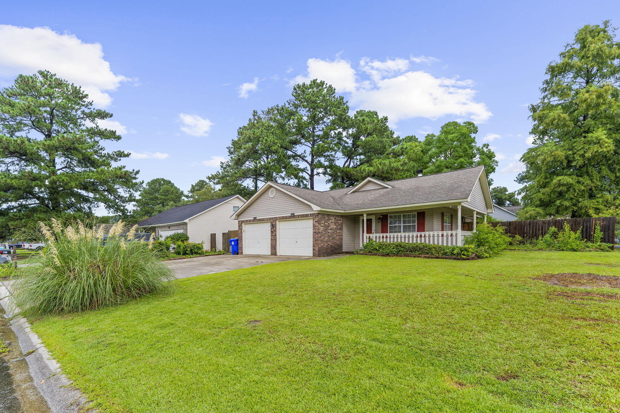 7700 Buck Pond Road North Charleston, SC 29418 - Photo 5 of 22 4-web-or-mls-DSC04575