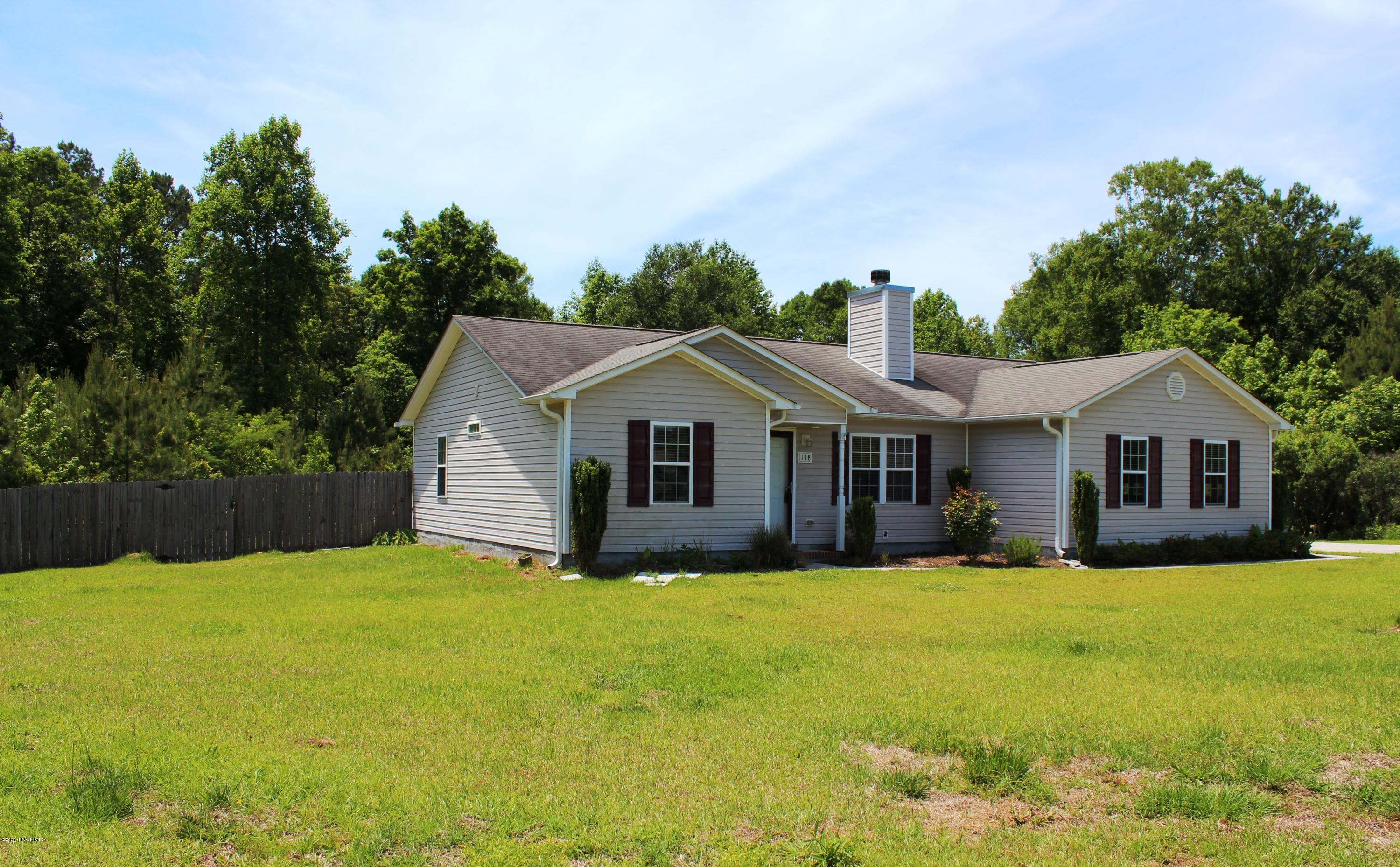 118 Poplar Ridge Road Jacksonville, NC 28546 - Photo 44 of 50 Side View of Home