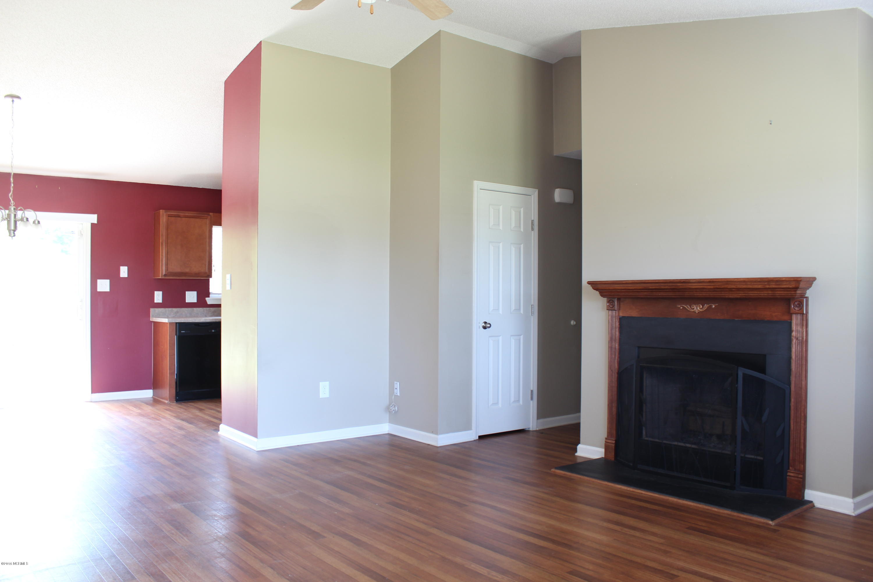 118 Poplar Ridge Road Jacksonville, NC 28546 - Photo 8 of 50 IMG_1510