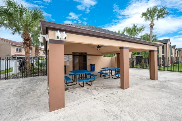 $3,100 | 8250 Northwest 191st Street, Unit 10D, Hialeah, FL 33015