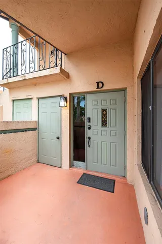 $3,100 | 8250 Northwest 191st Street, Unit 10D, Hialeah, FL 33015