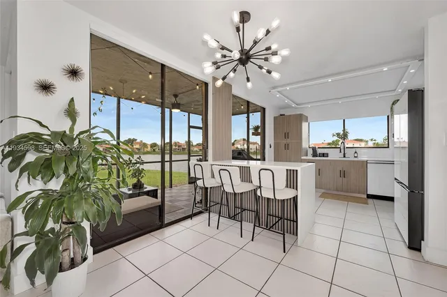 $3,100 | 8250 Northwest 191st Street, Unit 10D, Hialeah, FL 33015