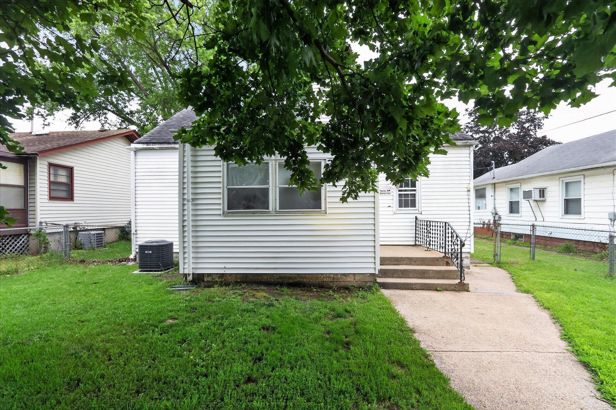 228 East Riverside Boulevard Loves Park, IL 61111 - Photo 38 of 45
