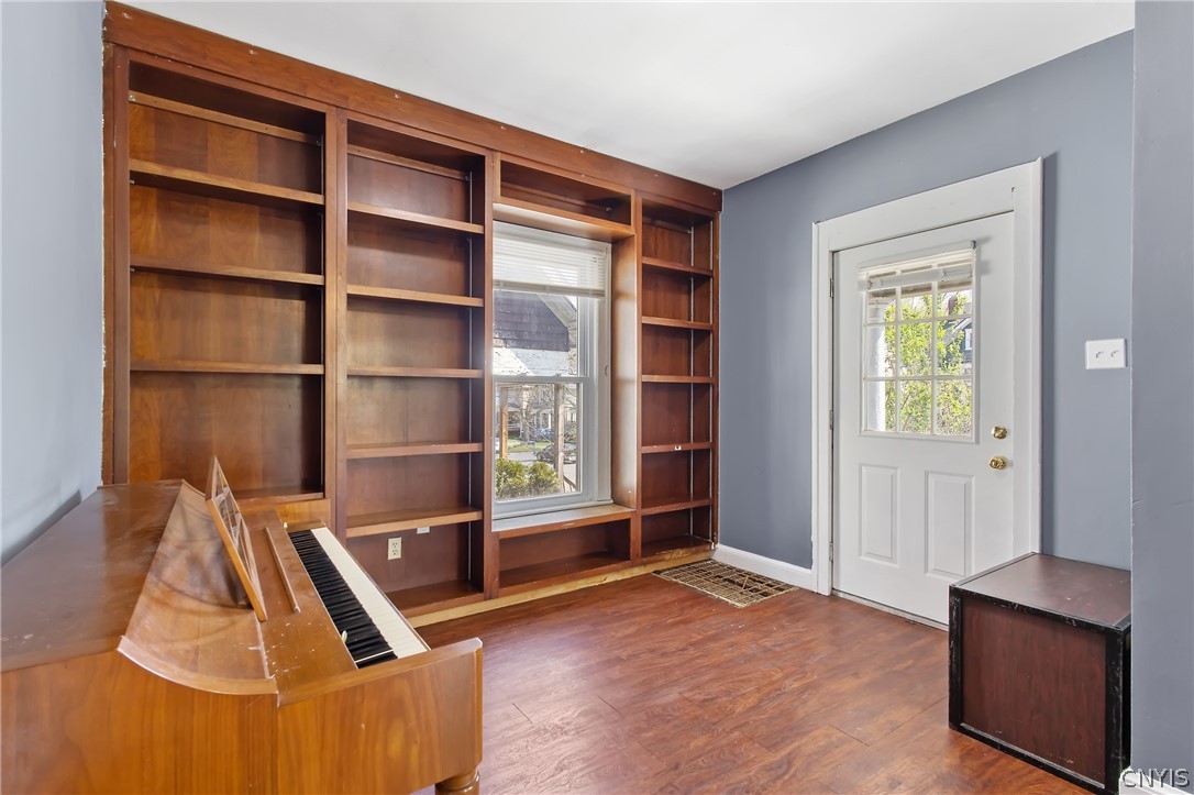 125 Kensington Road Syracuse, NY 13210 - Photo 12 of 44