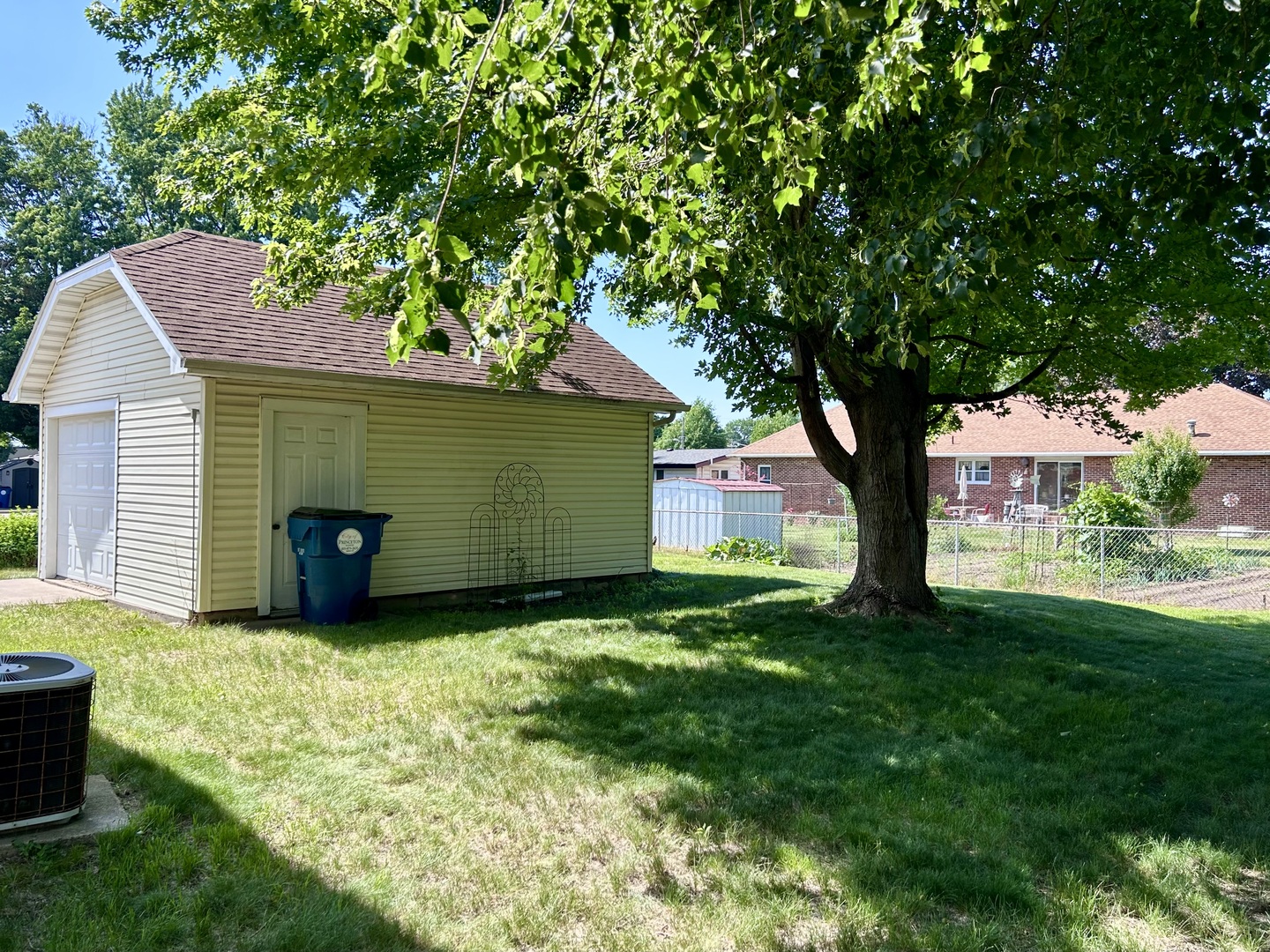 425 West Peru Street Princeton, IL 61356 - Photo 16 of 17