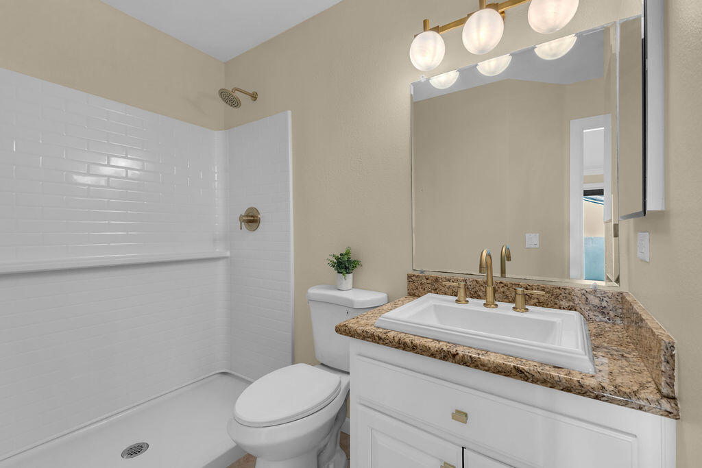 40780 Breezy Pass Road, Unit A Palm Desert, CA 92211 - Photo 31 of 46 IMG_5812