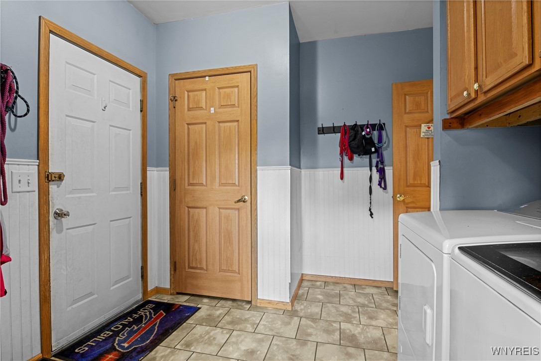 1267 Sturgeon Point Road Derby, NY 14047 - Photo 23 of 50