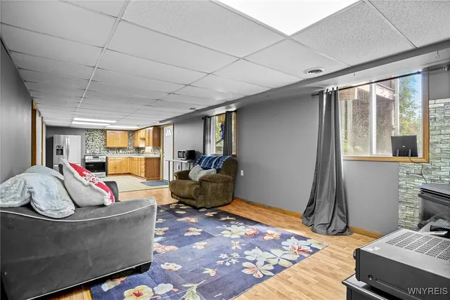 $525,000 | 1267 Sturgeon Point Road, Derby, NY 14047