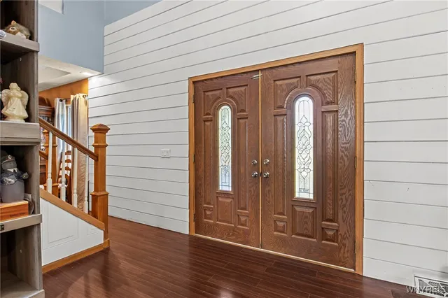 $525,000 | 1267 Sturgeon Point Road, Derby, NY 14047