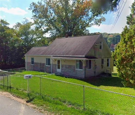 $1,500 | 302 South Drive, Valencia, PA 16059
