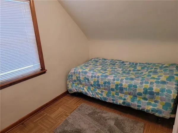 $1,500 | 302 South Drive, Valencia, PA 16059