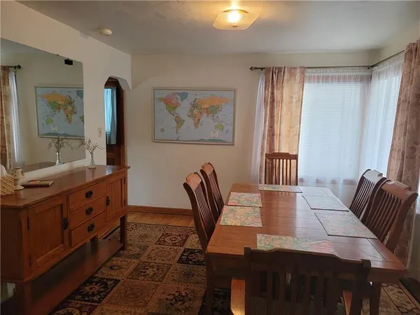 $1,500 | 302 South Drive, Valencia, PA 16059