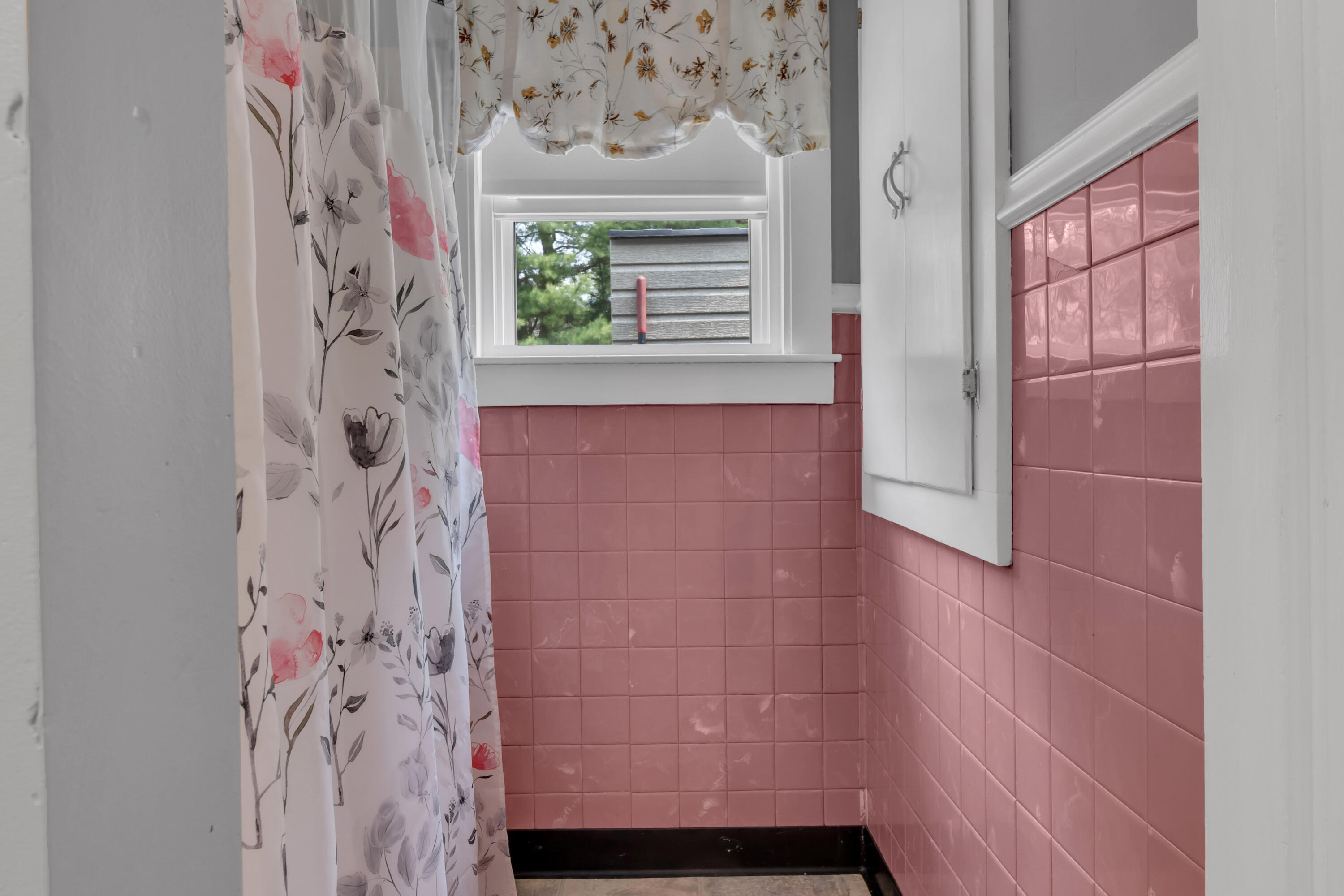 133 Middlesex Road Topsham, ME 04086 - Photo 33 of 69 Bathroom