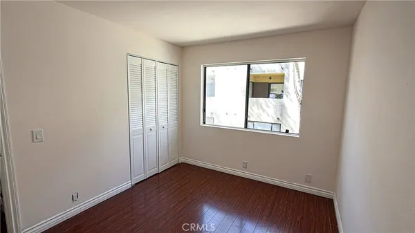 $399,000 | 2343 East 17th Street, Unit 205, Long Beach, CA 90804