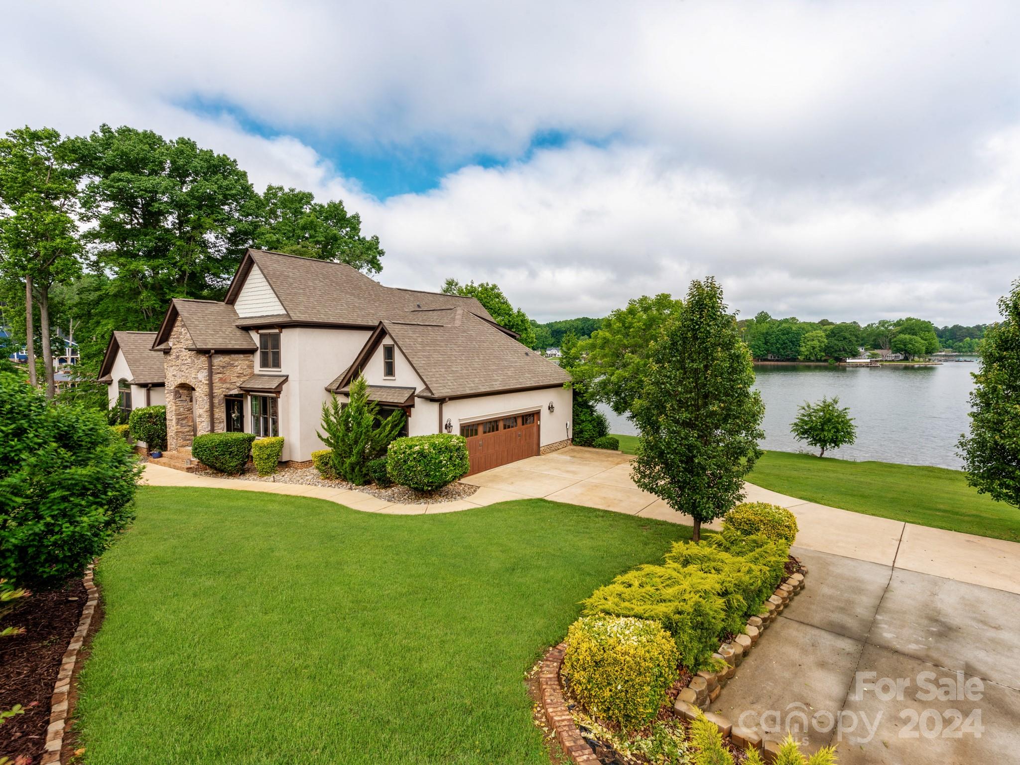 9146 Greenwood Road Terrell, NC 28682 - Photo 3 of 44 Gallery Image 3