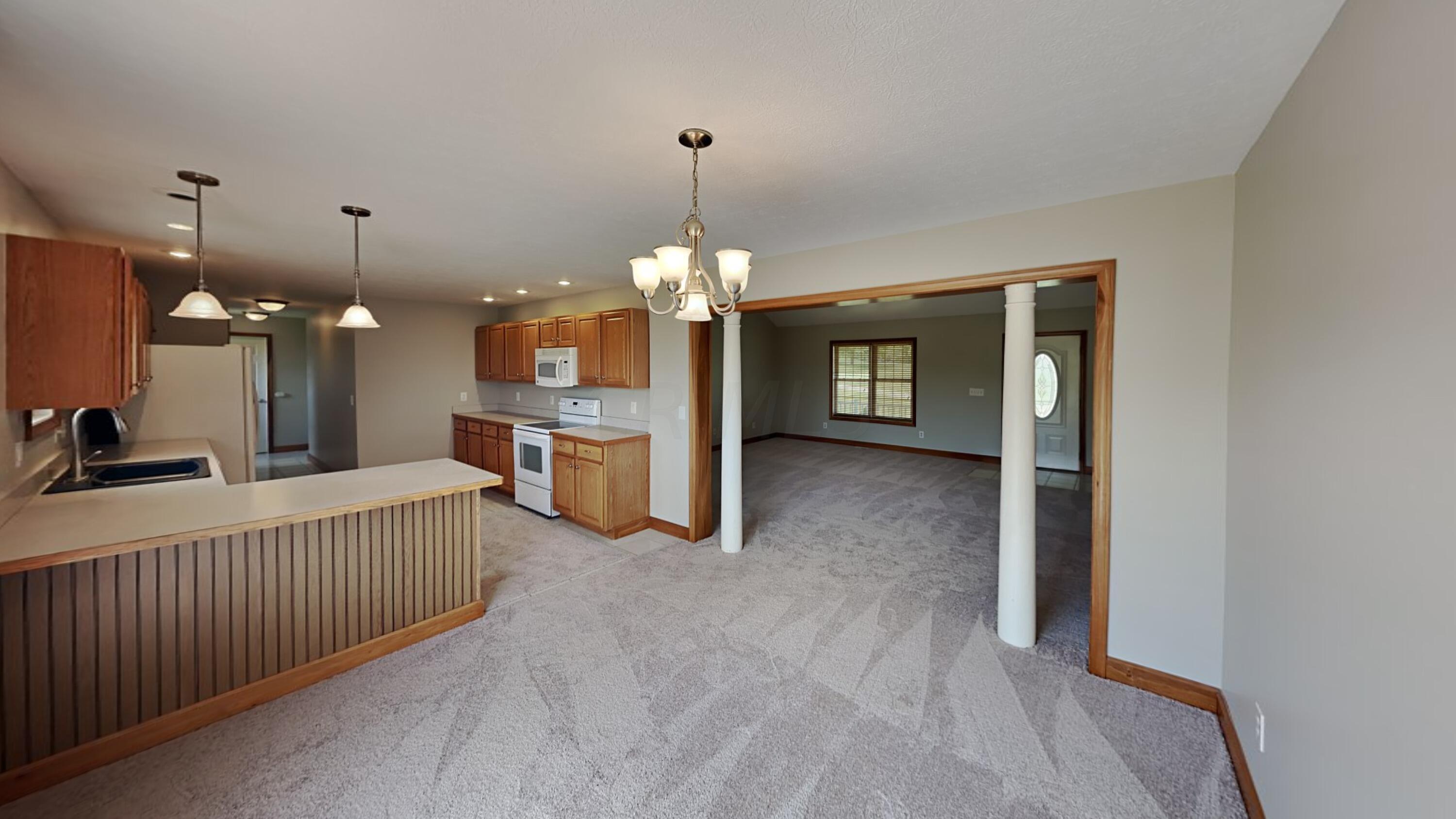 6733 Coonpath Road Northeast Lancaster, OH 43130 - Photo 2 of 21 1_Image_YSSqzHyP3Y