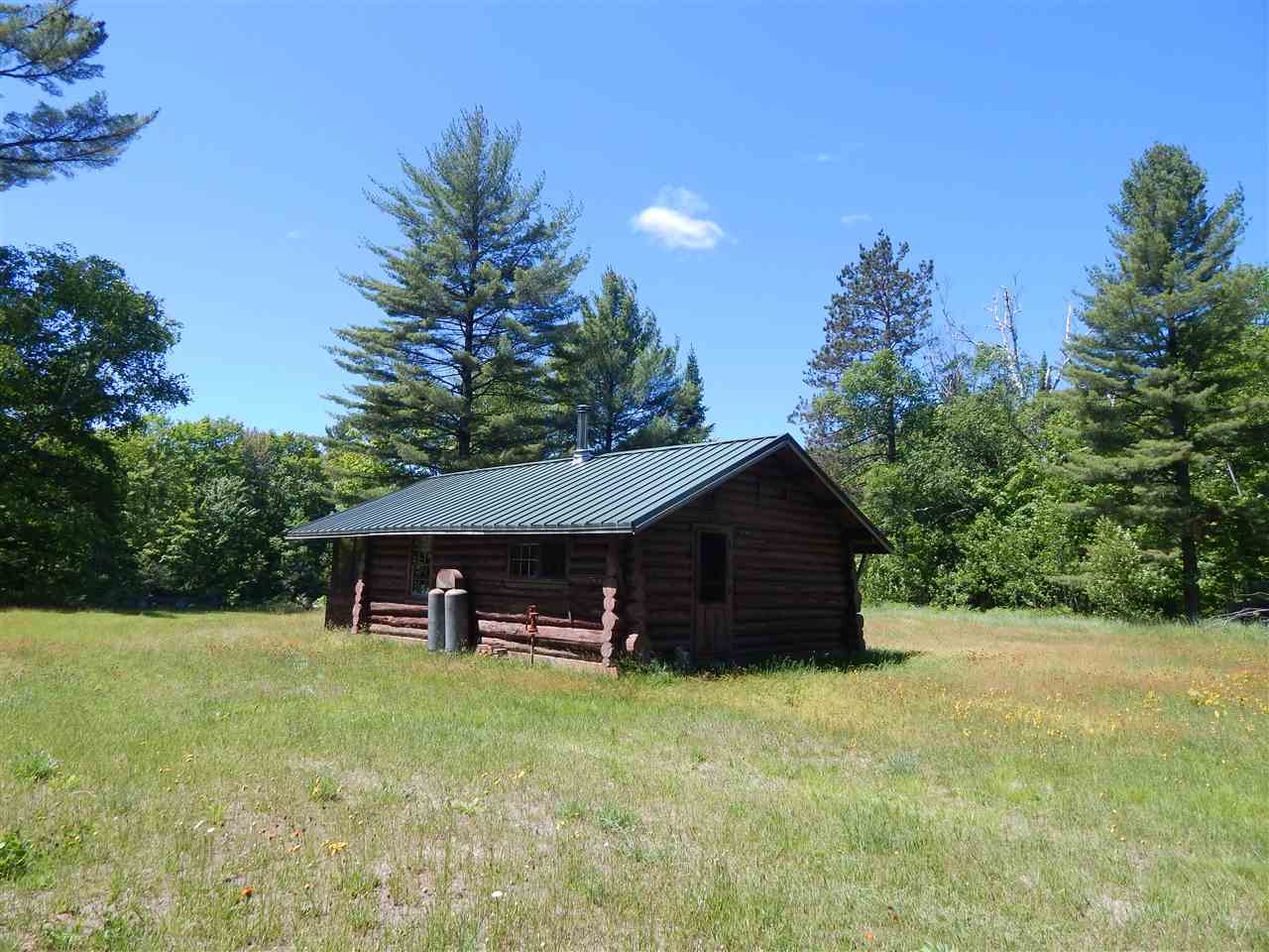 2434 Low Highrolloway Road Manistique, MI 49854 - Photo 9 of 96 1802122-8.JPG