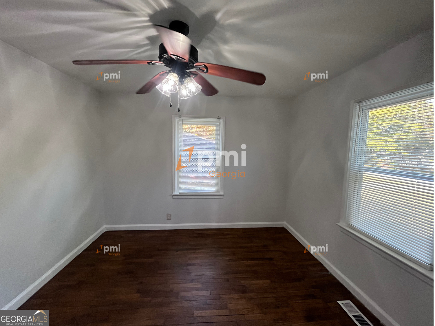 413 Hilltop Circle Mableton, GA 30126 - Photo 7 of 12