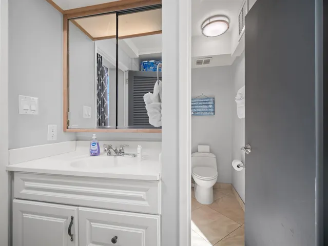 $1,290,000 | 2450 South Kihei Road, Unit 305, Kihei, HI 96753