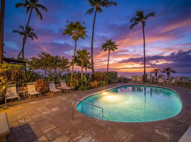 $1,290,000 | 2450 South Kihei Road, Unit 305, Kihei, HI 96753