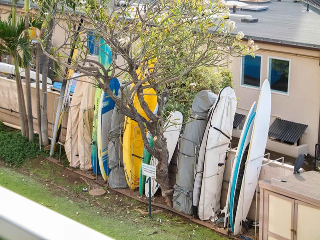 $1,290,000 | 2450 South Kihei Road, Unit 305, Kihei, HI 96753