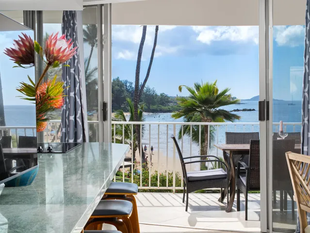 $1,290,000 | 2450 South Kihei Road, Unit 305, Kihei, HI 96753