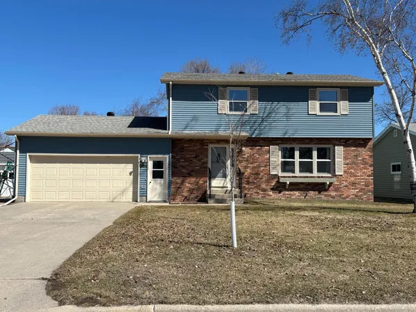 $237,500 | 804 Crocker Avenue South, Thief River Falls, MN 56701