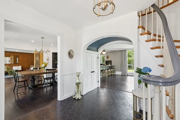 $1,098,000 | 60 Ridge Road, Barrington Hills, IL 60010