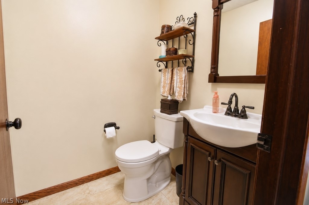 4700 Lockwood Road Perry, OH 44081 - Photo 36 of 49 Half Bath