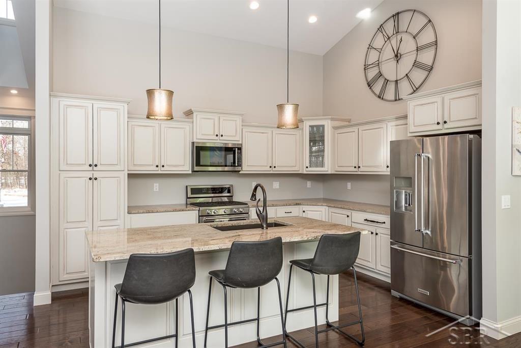 2212 North Dublin Road Midland, MI 48642 - Photo 12 of 51 50004485-11.JPG
