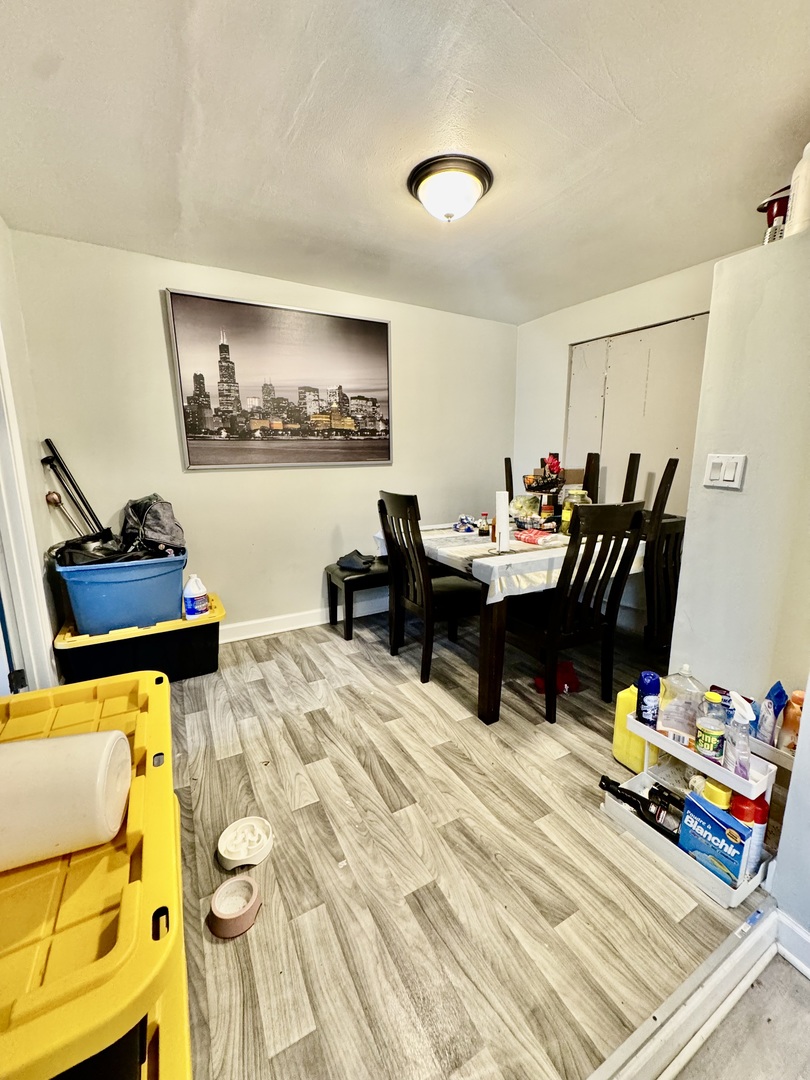 11345 South Ada Street Chicago, IL 60643 - Photo 5 of 15 a living room with furniture and a table