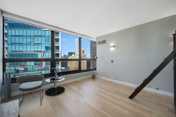 $1,399,999 | 360 East Randolph Street, Unit 4203, Chicago, IL 60601