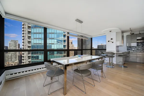 $1,399,999 | 360 East Randolph Street, Unit 4203, Chicago, IL 60601