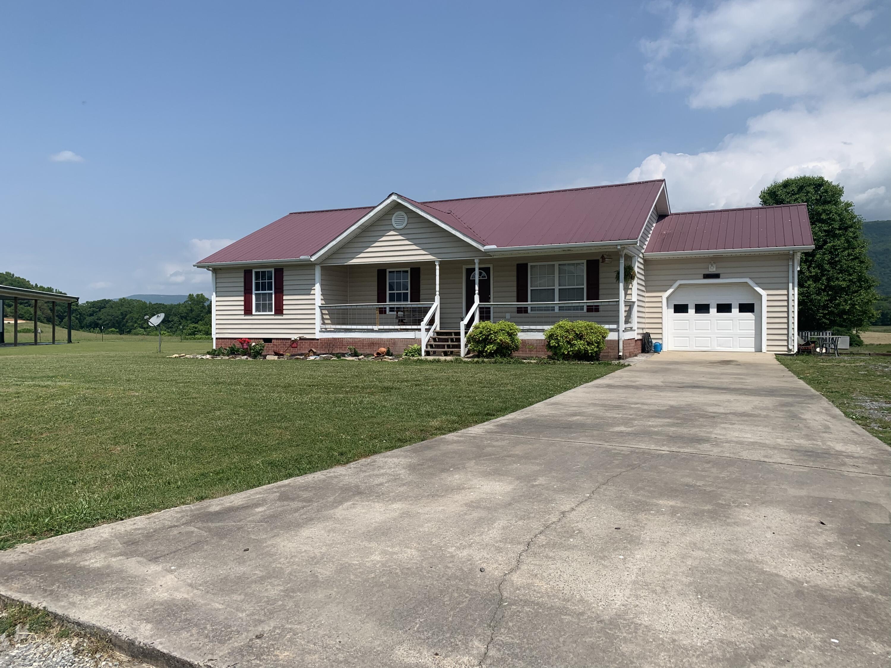 389 Neal Road Dunlap, TN 37327 - Photo 2 of 15 E9B6B955-9A1F-4951-AD7E-C0909D008198