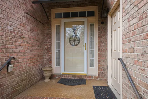 a view of entrance door of the house