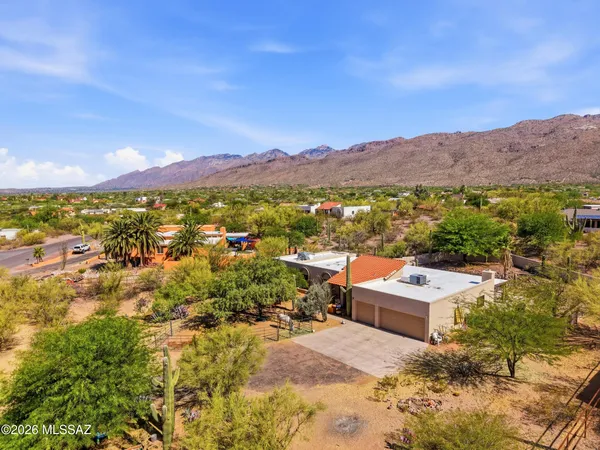 $795,000 | 11201 East Vía Madre, Tucson, AZ 85749