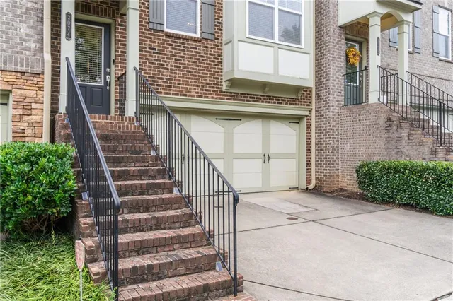 $584,900 | 2074 Cobblestone Circle Northeast, Atlanta, GA 30319