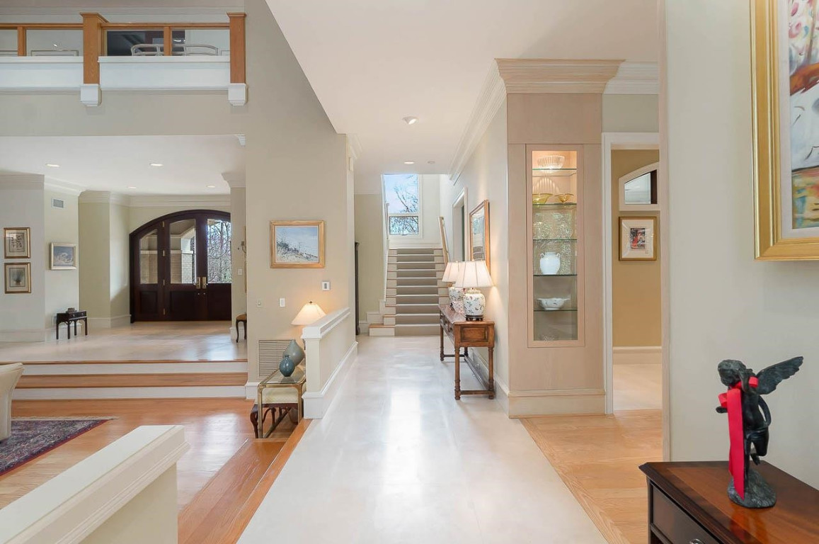 24107 Cherry Drive Chapel Hill, NC 27517 - Photo 24 of 46 a living room with furniture