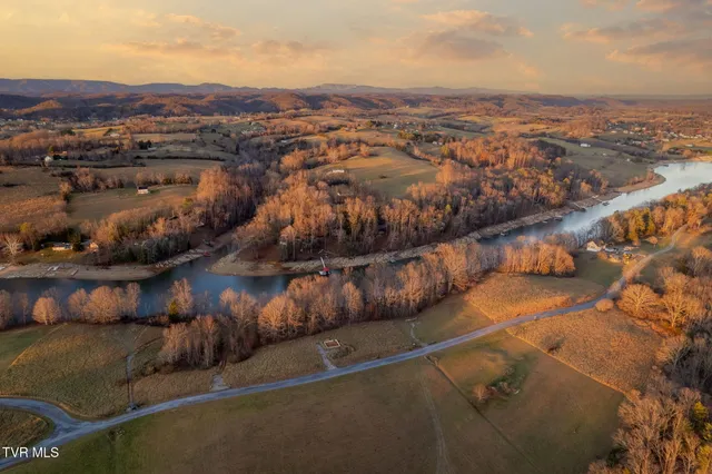 $149,900 | 23001 Moonshine Drive, Unit 36, Abingdon, VA 24211