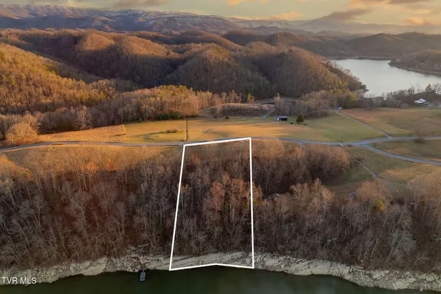 $149,900 | 23001 Moonshine Drive, Unit 36, Abingdon, VA 24211