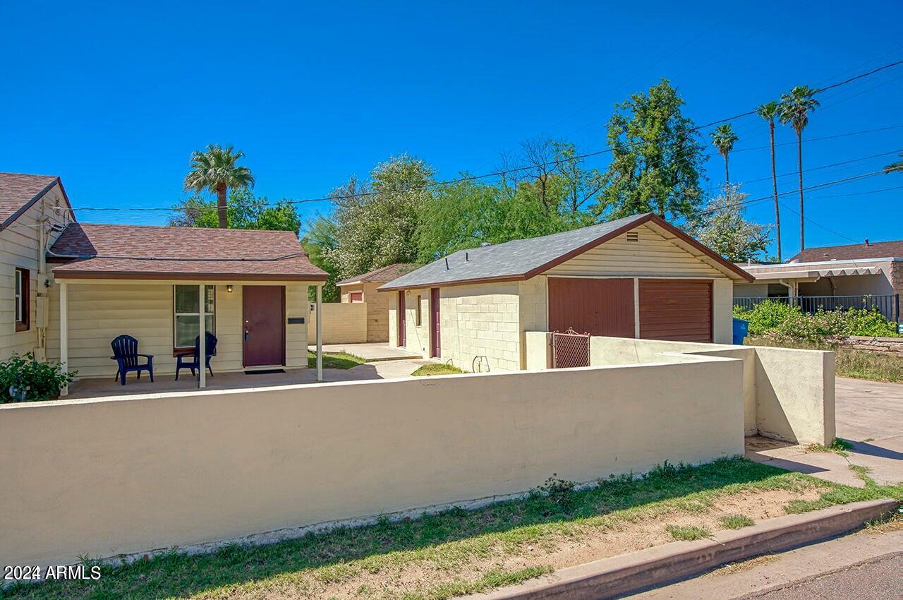 502 West Roma Avenue, Unit B Phoenix, AZ 85013 - Photo 4 of 15