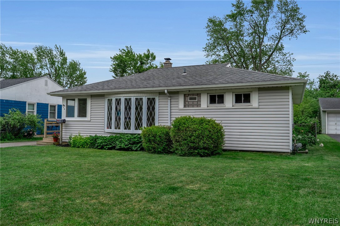 208 Bennington Road Amherst, NY 14226 - Photo 2 of 41