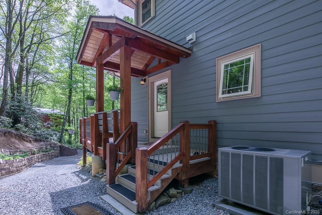 229 North Camp Road Boone, NC 28607 - Photo 9 of 44 Gallery Image 9