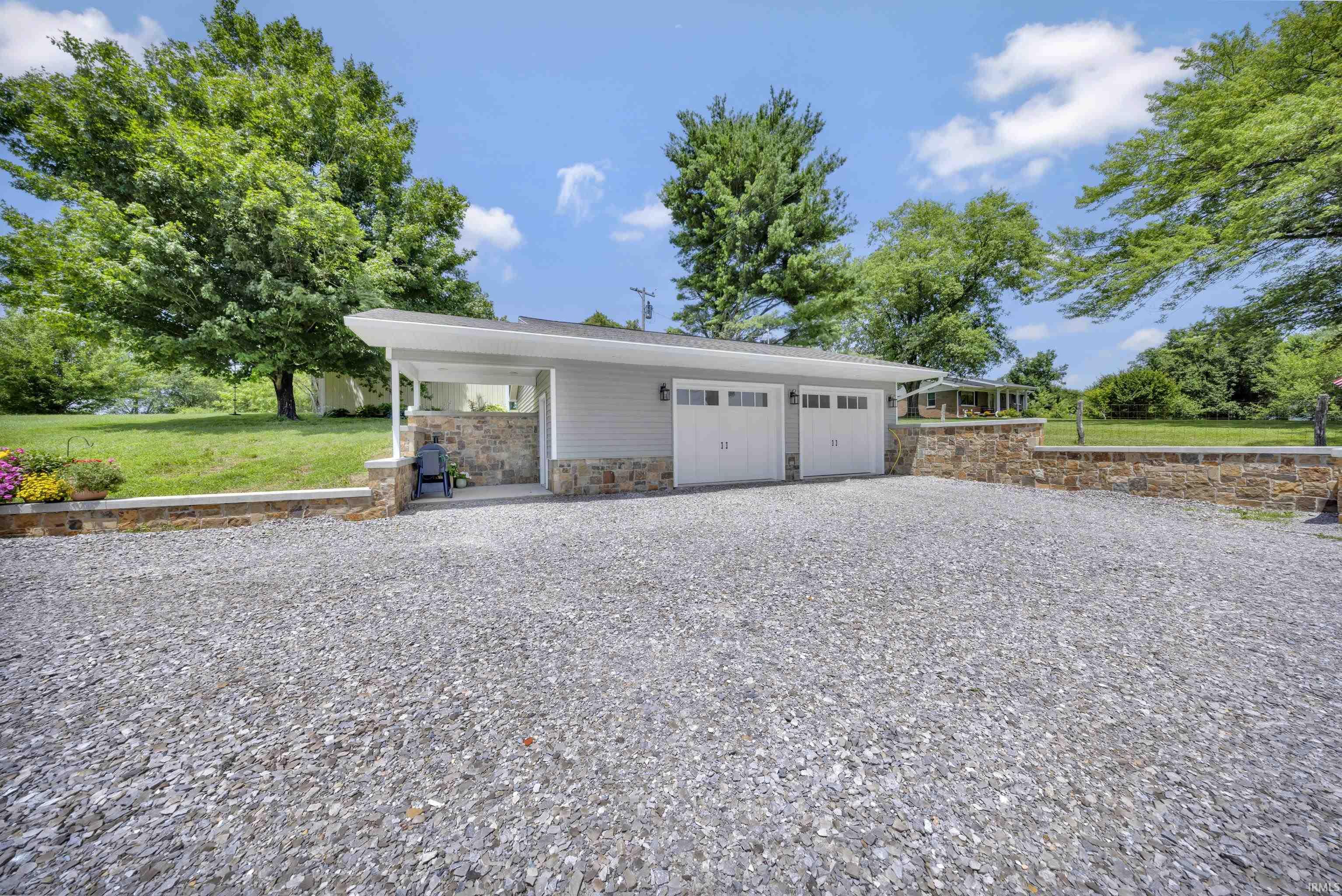 8733 New Harmony Road Evansville, IN 47720 - Photo 26 of 41