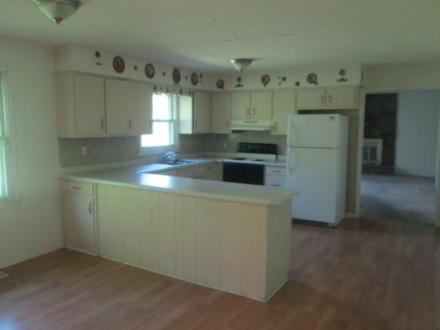 4928 Guion Road Indianapolis, IN 46254 - Photo 2 of 7 Gallery Image 2