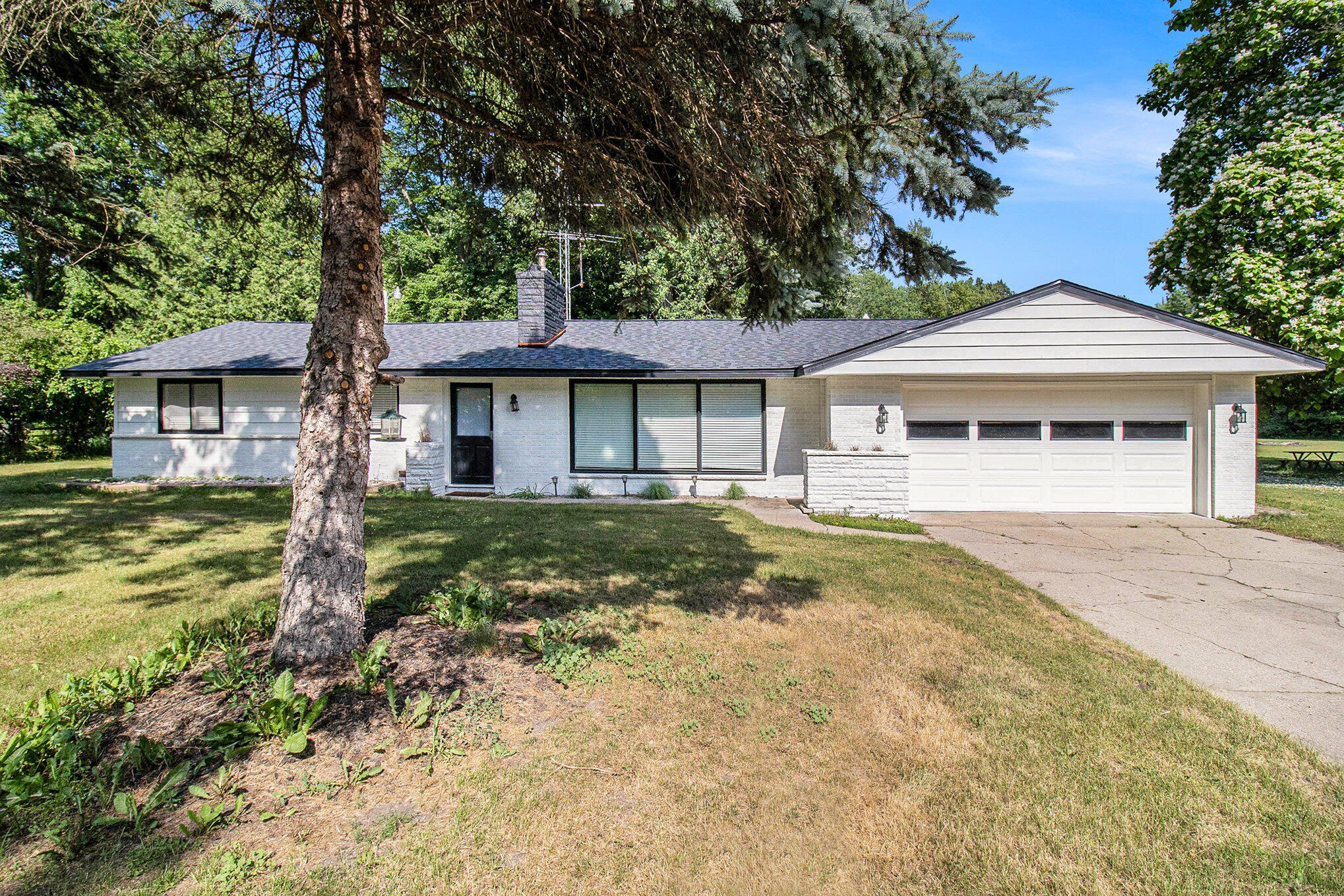 1722 North Benson Road Fountain, MI 49410 - Photo 1 of 17 003_5r6a8359_400