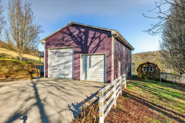 $425,000 | 113 Poorhouse Road, Taft, TN 38488