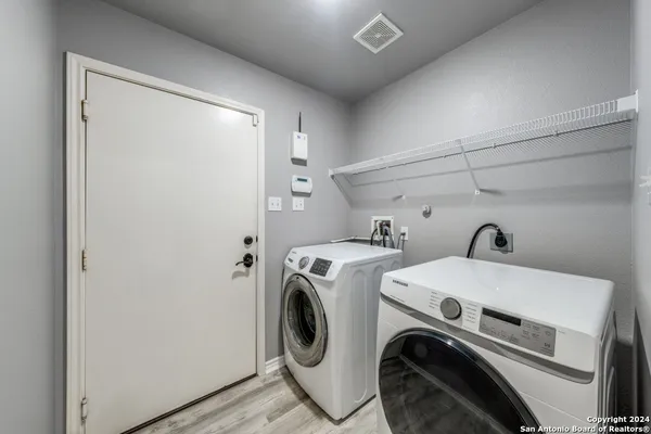 $2,350 | 23931 Calico Chase, San Antonio, TX 78258